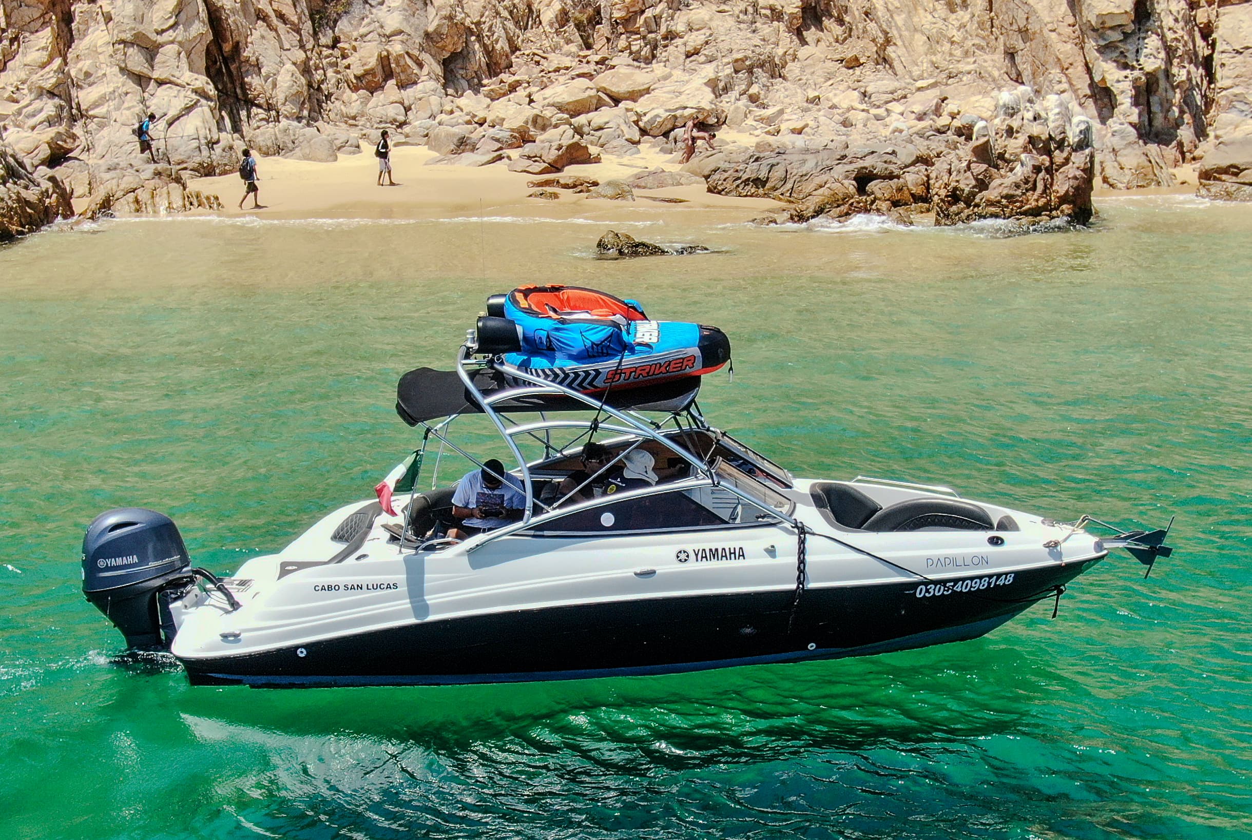 Yamaha Boat 28'